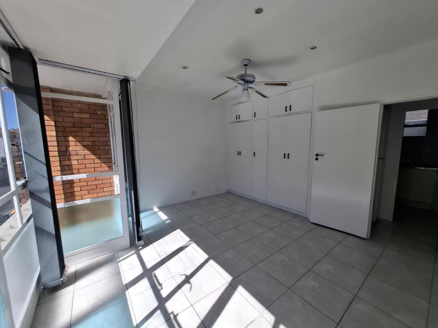 To Let 2 Bedroom Property for Rent in Tamboerskloof Western Cape